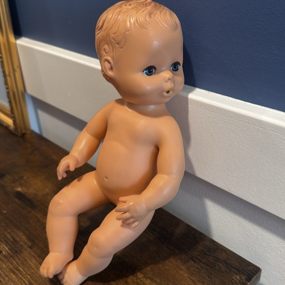 1975 Playmates Drink & Wet Baby Doll - 8"  Hong Kong undressed - Picture 2 of 6